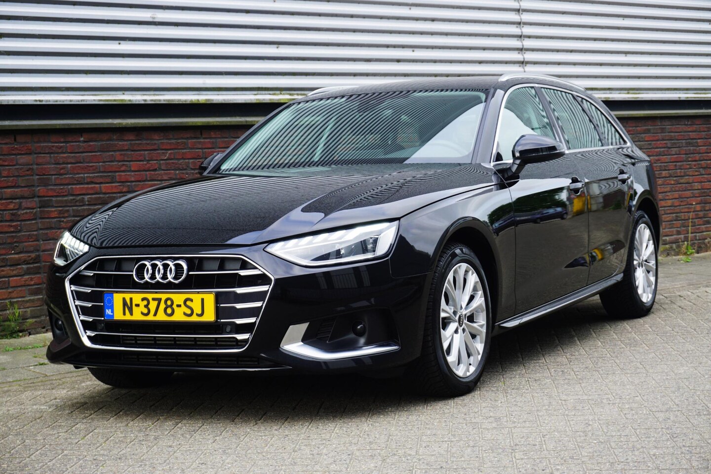 Audi A4 Avant - 35 TFSI 150PK S-Tronic/Virtual Cockpit/Sportstoel /Dealeronderhouden - AutoWereld.nl