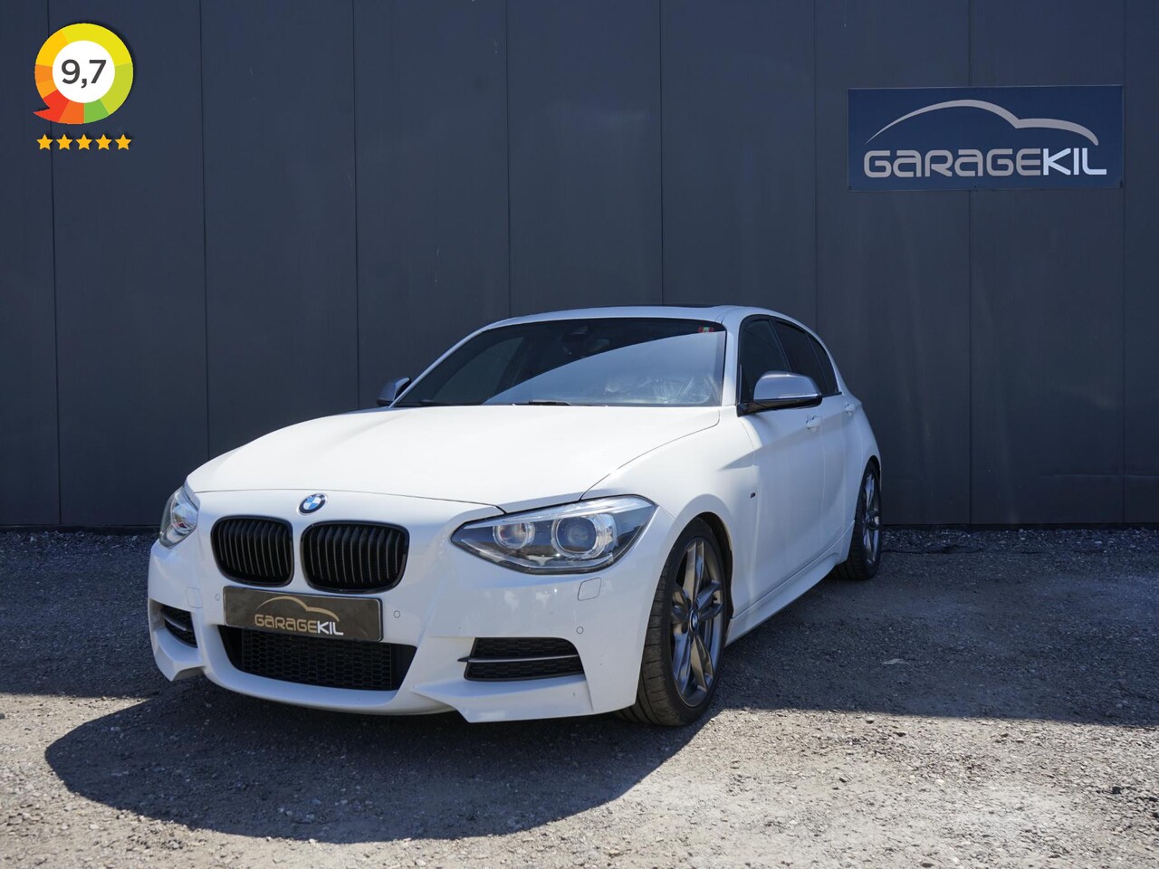 BMW 1-serie - M135i High Executive M-Sport / Downpipe / Historie aanwezig / Leer / Memory / Keyless / Sc - AutoWereld.nl
