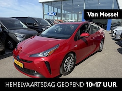 Toyota Prius - 1.8 Executive Automaat | Trekhaak | Winterset | Panoramadak | Parkeersensoren V/A | Camera