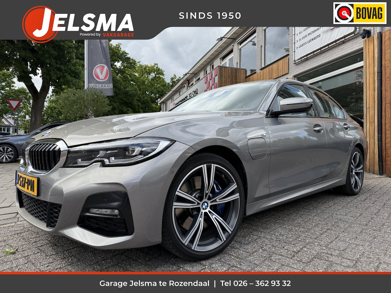 BMW 3-serie - 330e eDrive Edition M-Sport, Schuifdak | 19inch | Camera - AutoWereld.nl