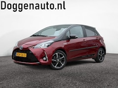 Toyota Yaris - 1.5 Hyb. Premium Bi-Tone Pano Navi PDC