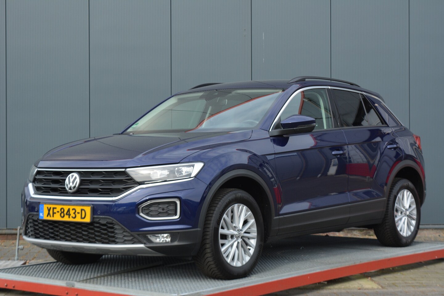 Volkswagen T-Roc - 1.5 TSI Sport trekhaak - AutoWereld.nl