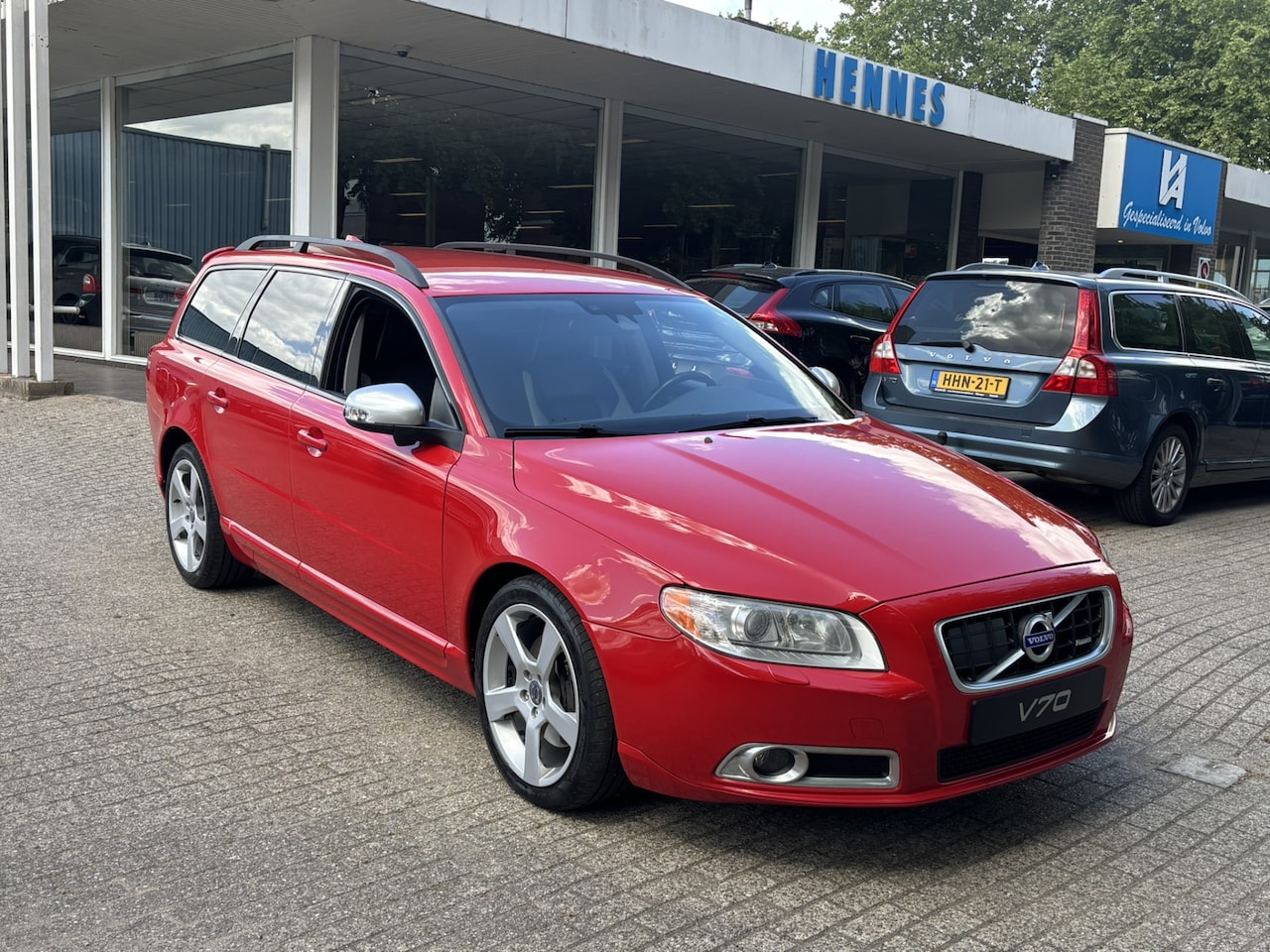 Volvo V70 - 2.5T 231pk R-Design Driver Support - AutoWereld.nl