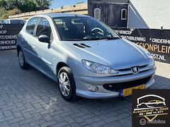 Peugeot 206 - 1.4 Forever