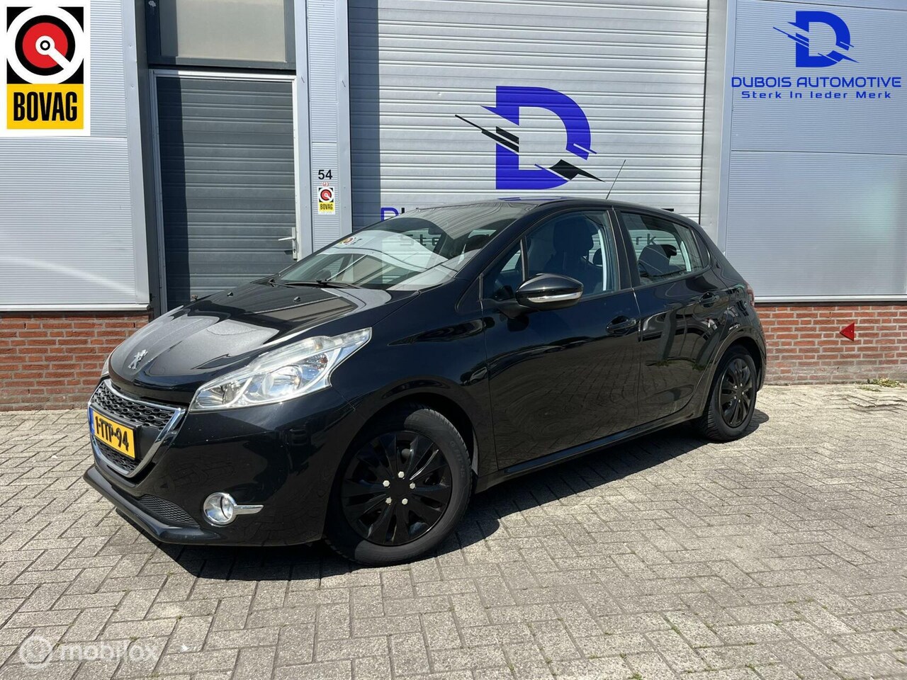 Peugeot 208 - 1.4 VTi Access|AIRCO|NAVI|TREKHAAK|APPLE|CRUISE - AutoWereld.nl