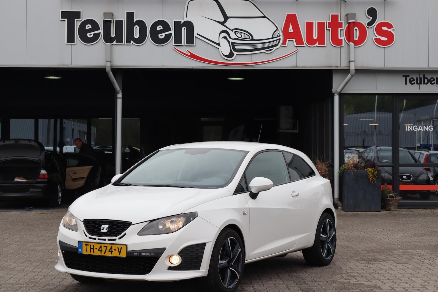 Seat Ibiza SC - 1.4 TSI Cupra Automaat, Climate control, Radio cd speler, Elektrische ramen - AutoWereld.nl
