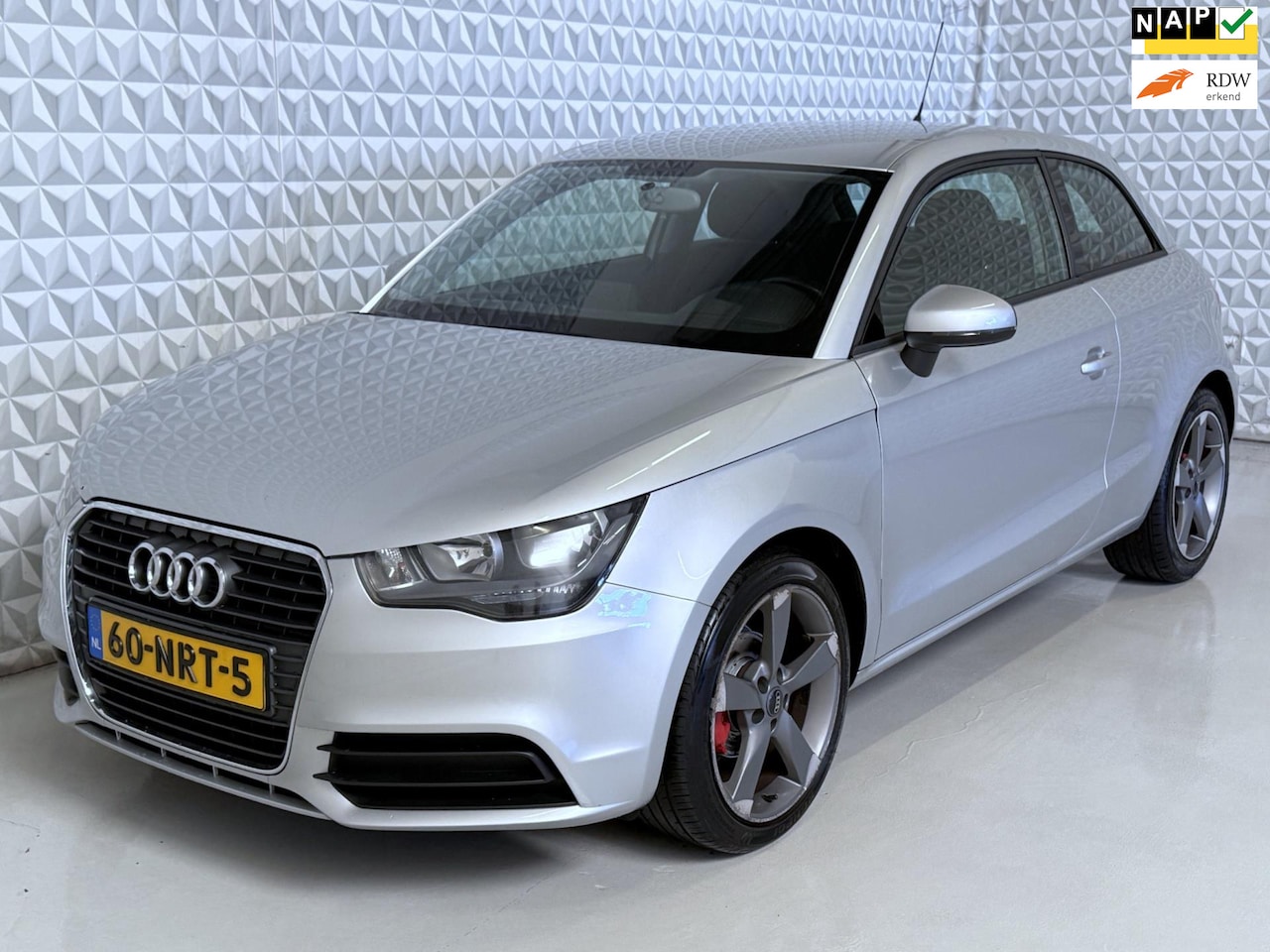 Audi A1 - 1.2 TFSI Attraction Pro Line Business 1.2 TFSI Attraction Pro Line Business / NL-AUTO (2010) - AutoWereld.nl