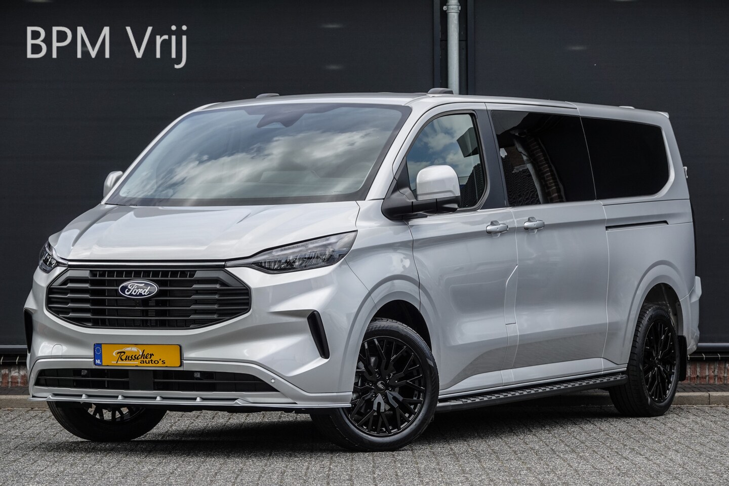 Ford Transit Custom - L2H1 Dubbel Cabine 2.0Tdci 170Pk Aut. | Limited | 360° Camera | 2xSchuifdeur | Trekhaak | - AutoWereld.nl