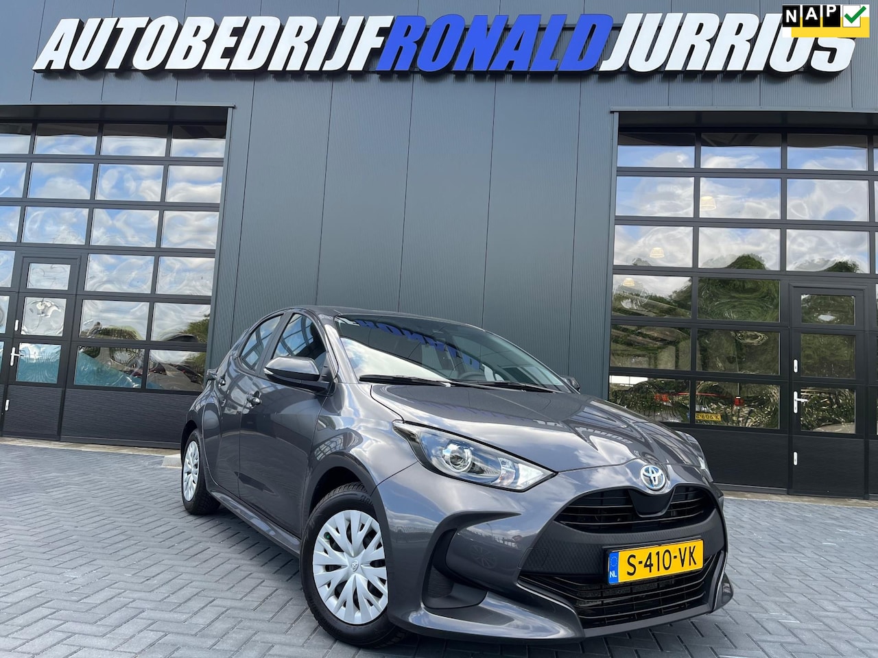 Toyota Yaris - 1.5 Hybrid Active NL.Auto/Automaat/Navigatie/Camera/Climatronic/1Ste Eigenaar/Dealer Onder - AutoWereld.nl