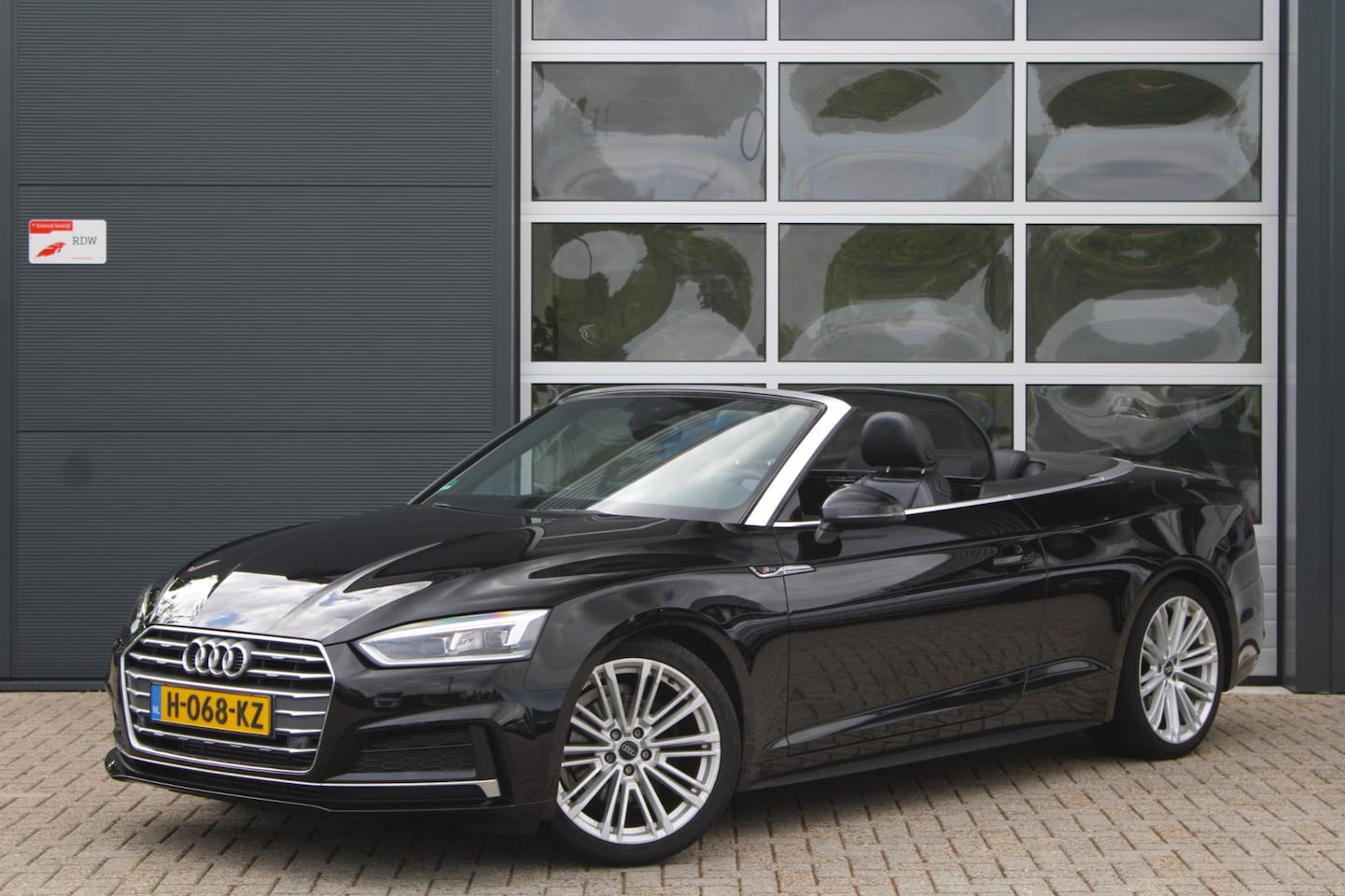 Audi A5 Cabriolet - 40 TFSI S-Line | Org. NL | Nekverwarming | Trekhaak - AutoWereld.nl