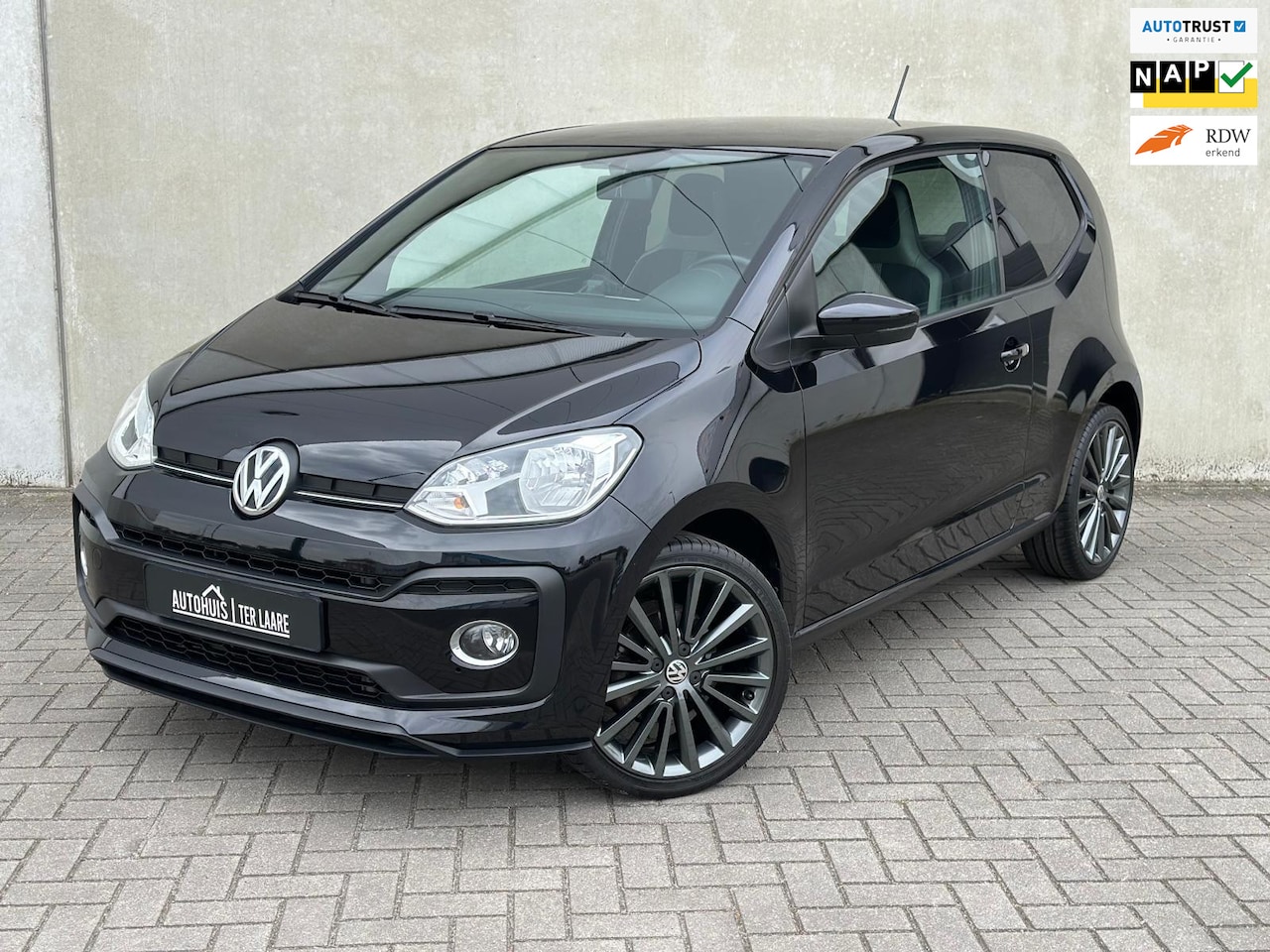 Volkswagen Up! - High 1.0 TSI BMT Clima Stoelverw 17'' LED Ambient - AutoWereld.nl