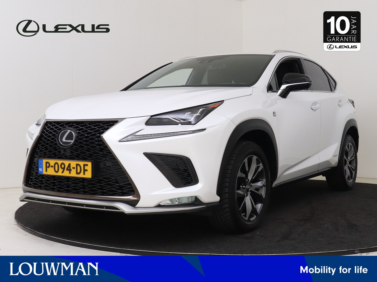 Lexus NX - 300h AWD F-Sport | Premium Navigatie | Stoelverwarming | Apple Carplay & Android Auto | - AutoWereld.nl