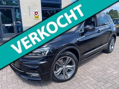 Volkswagen Tiguan - 2.0 TSI R- 4Motion-PANO-DIGITAALDASH