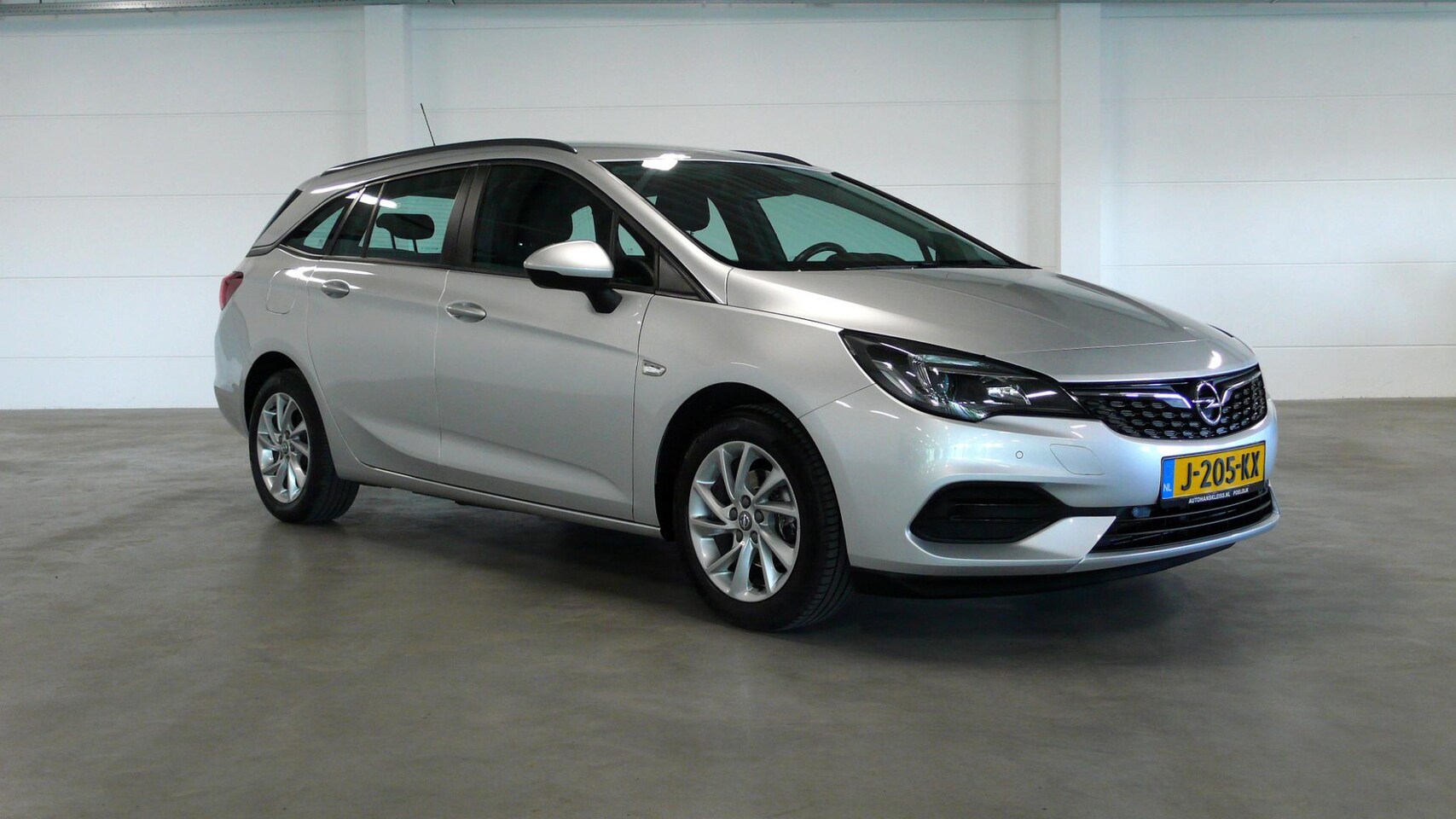 Opel Astra Sports Tourer - 1.2 Edition | Carplay | Dealer onderhoud - AutoWereld.nl