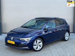 Volkswagen Golf - 1.5 eTSI Style 150pk 7-DSG 2020 Blauw PANO
