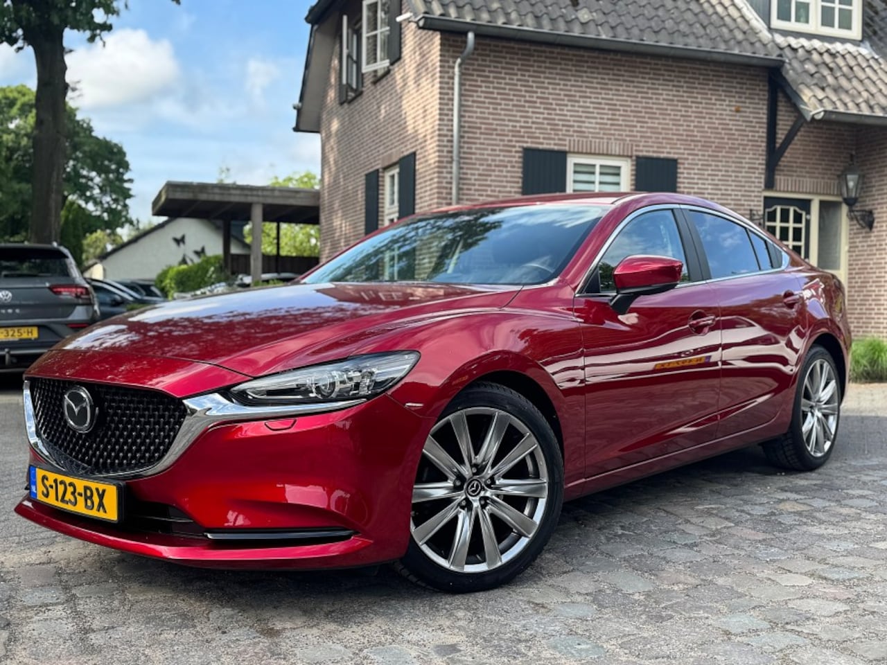 Mazda 6 - 2.0 SkyActiv-G 165pk autom ecc,lmv,navi,led,pdc - AutoWereld.nl