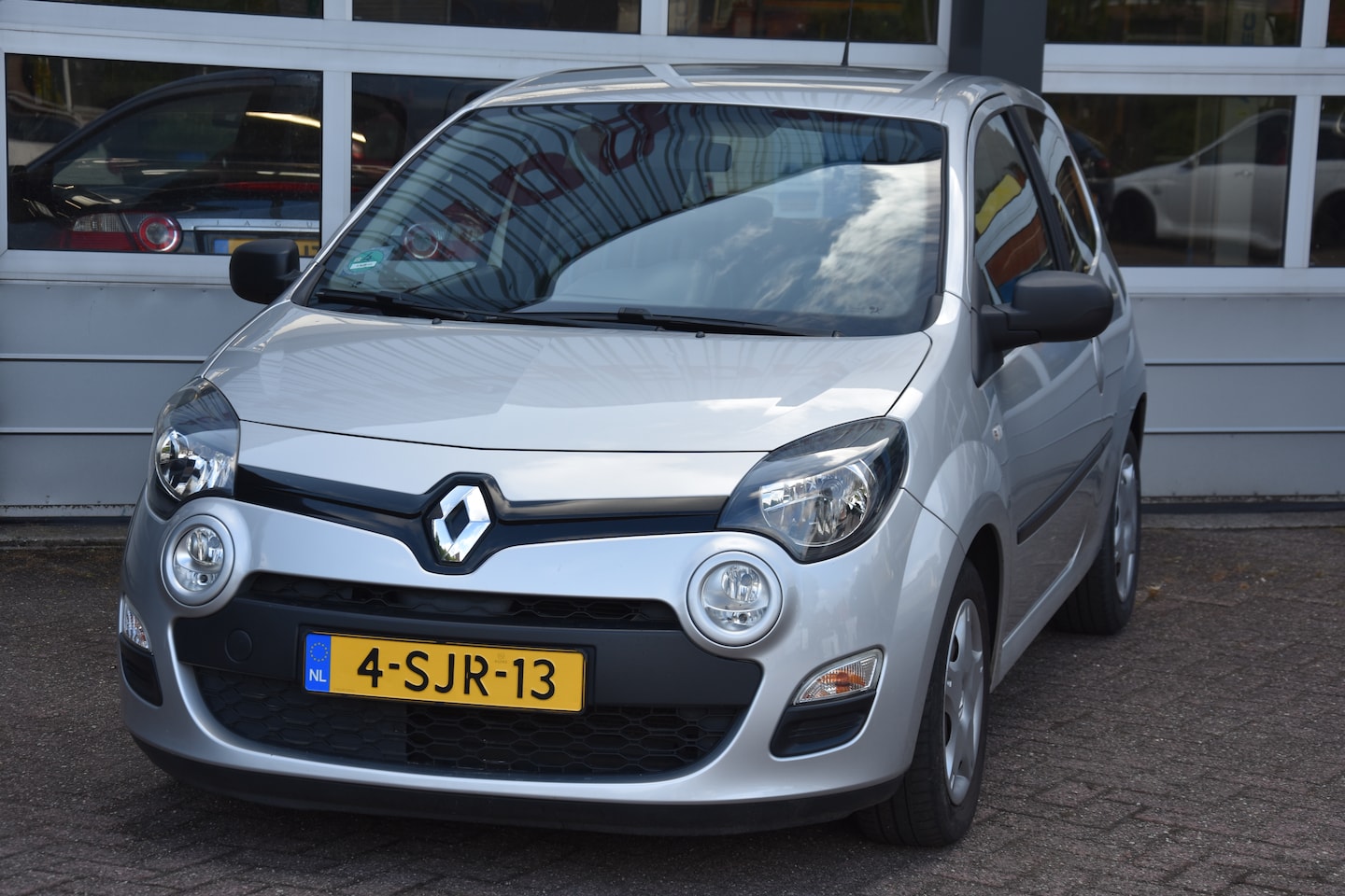 Renault Twingo - 1.2 16V Parisienne