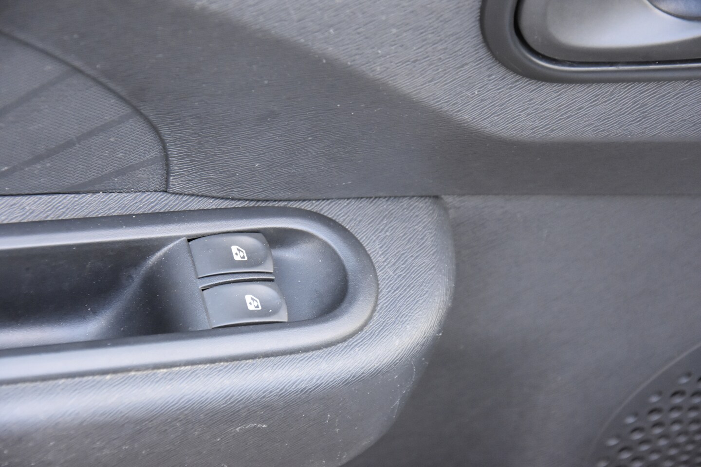 Renault Twingo - 1.2 16V Parisienne