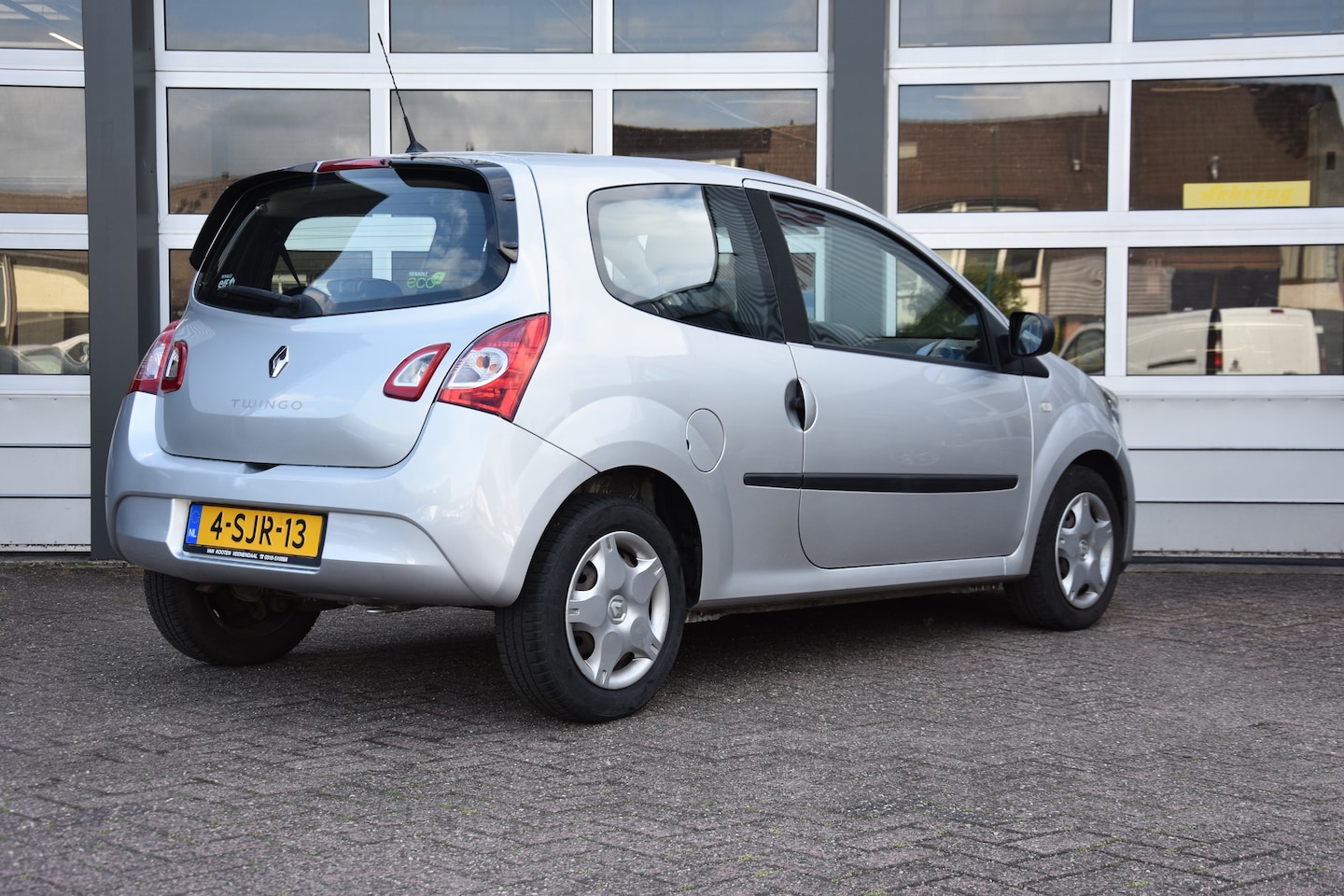 Renault Twingo - 1.2 16V Parisienne