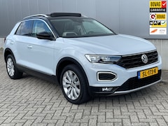 Volkswagen T-Roc - 1.5 TSI Sport / Panorama Dak / Stoelverwarming