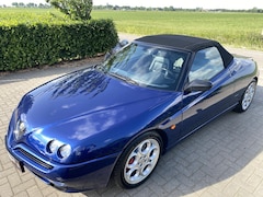 Alfa Romeo Spider - 3.0-24V V6 L 3.0 V6 24V - 220 PK Blu Lightning