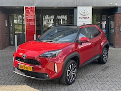 Toyota Yaris Cross - 1.5 Hybrid STYLE+ PANODAK STOEL/STUURVERW HEAD-UP NAVI CAMERA APPLE/ANDROID KEYLESS 17'' L
