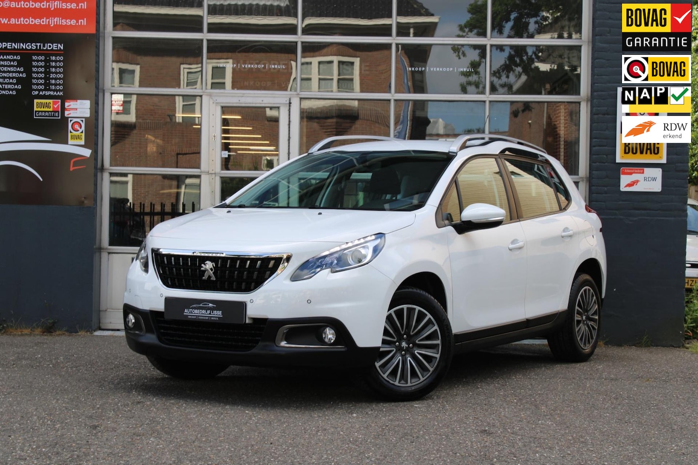 Peugeot 2008 - 1.2 PureTech Active Automaat Navi Pdc Camera - AutoWereld.nl