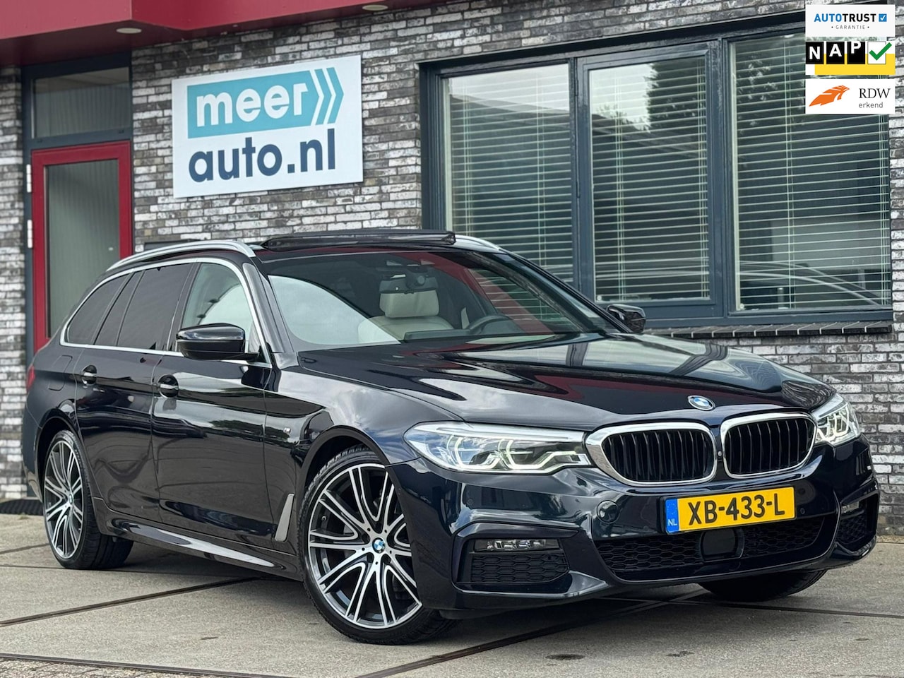 BMW 5-serie Touring - 520i High Exe. M-SPORT PANO l HUD l H/K l 360 l KEYLESS l ACC l STOELVENTILATIE l ORG.NL - AutoWereld.nl