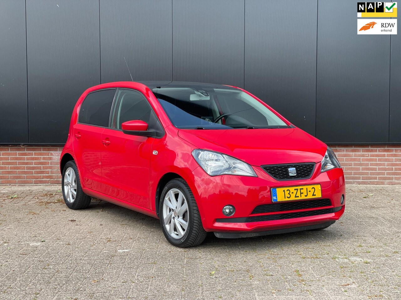 Seat Mii - 1.0 Style Sport 1.0 Style Sport - AutoWereld.nl
