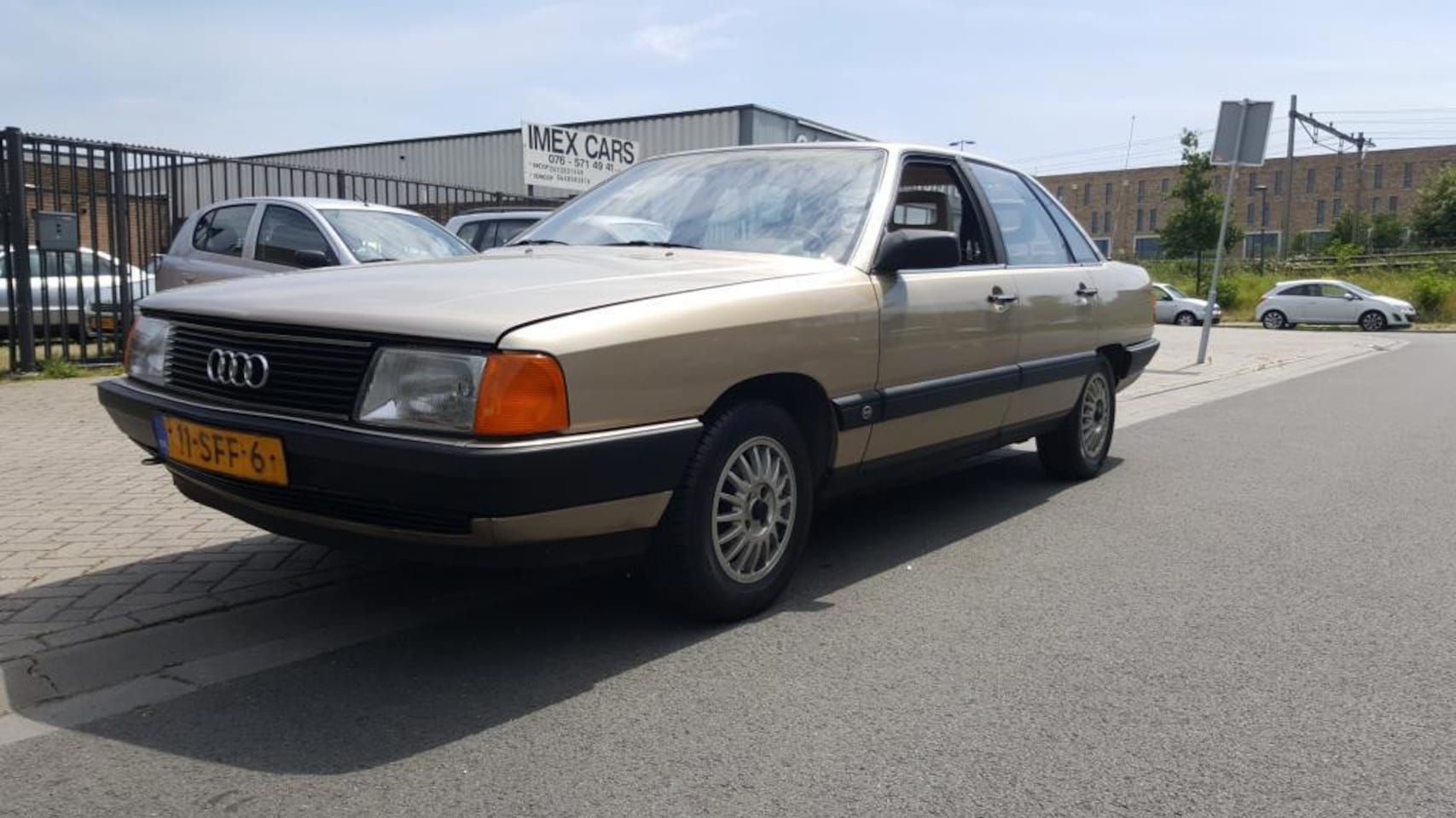 Audi 100 - 1.8 4+E ...zo mee nemen ... OPRUIMING ... - AutoWereld.nl