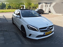 Mercedes-Benz A-klasse - 180 Urban Automaat Nap / Panorama dak / Drive select / 80000km