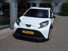 Toyota Aygo X - 1.0 VVT-i MT Play