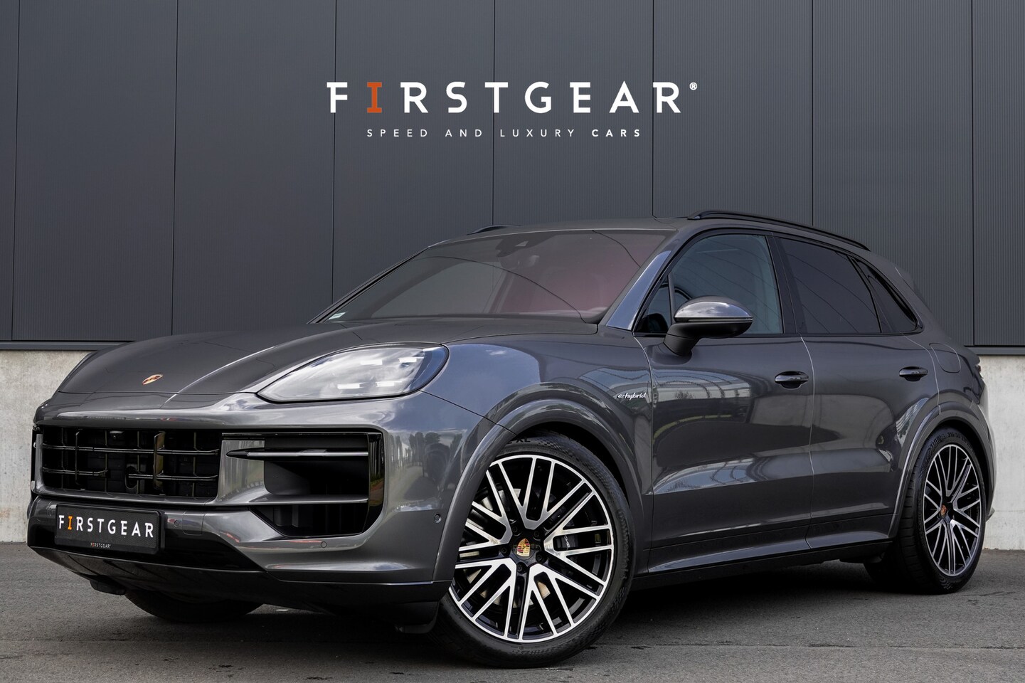 Porsche Cayenne - 3.0 E-Hybrid *Sport-Design / Soft-Close / BOSE / Panorama / Head-up / Luchtvering* - AutoWereld.nl