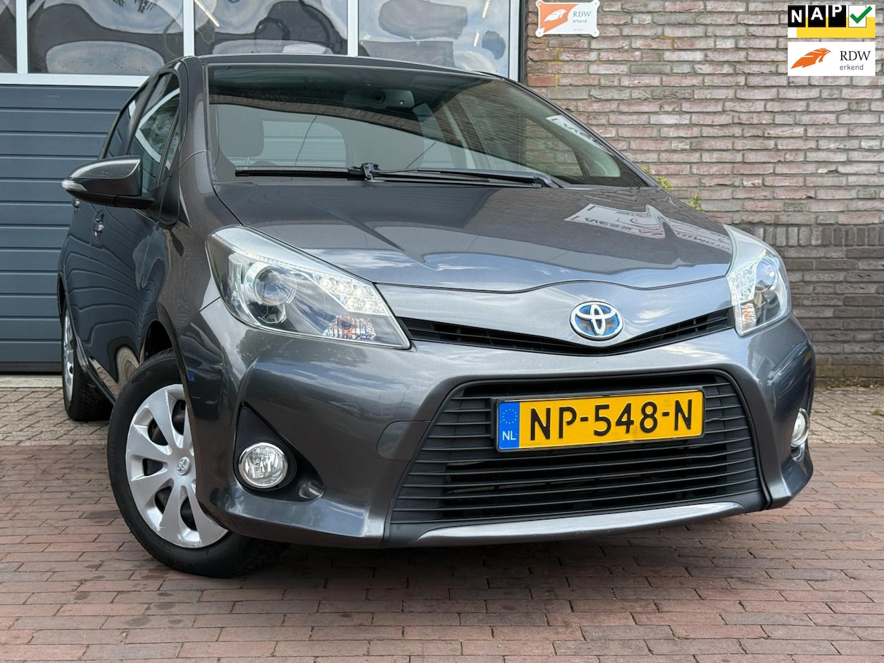 Toyota Yaris - 1.5 Full Hybrid Aspiration 1.5 Full Hybrid Aspiration - AutoWereld.nl