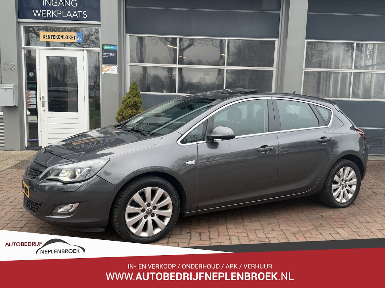 Opel Astra - 1.6 Turbo Cosmo Schuifdak,Navi,Pdc,Cruise Bj 2010 180PK - AutoWereld.nl