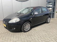 Fiat Grande Punto - 1.4 Ed. Lusso Trekhaak | Airco | Cruise Control | All season banden | Blue tooth