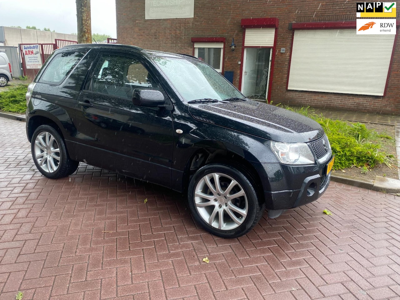 Suzuki Grand Vitara - 1.6-16V JX 4X4 * Airco * CarPlay * Navigatie * Airbag * Elek Ramen * Stuurbekrachtiging * - AutoWereld.nl