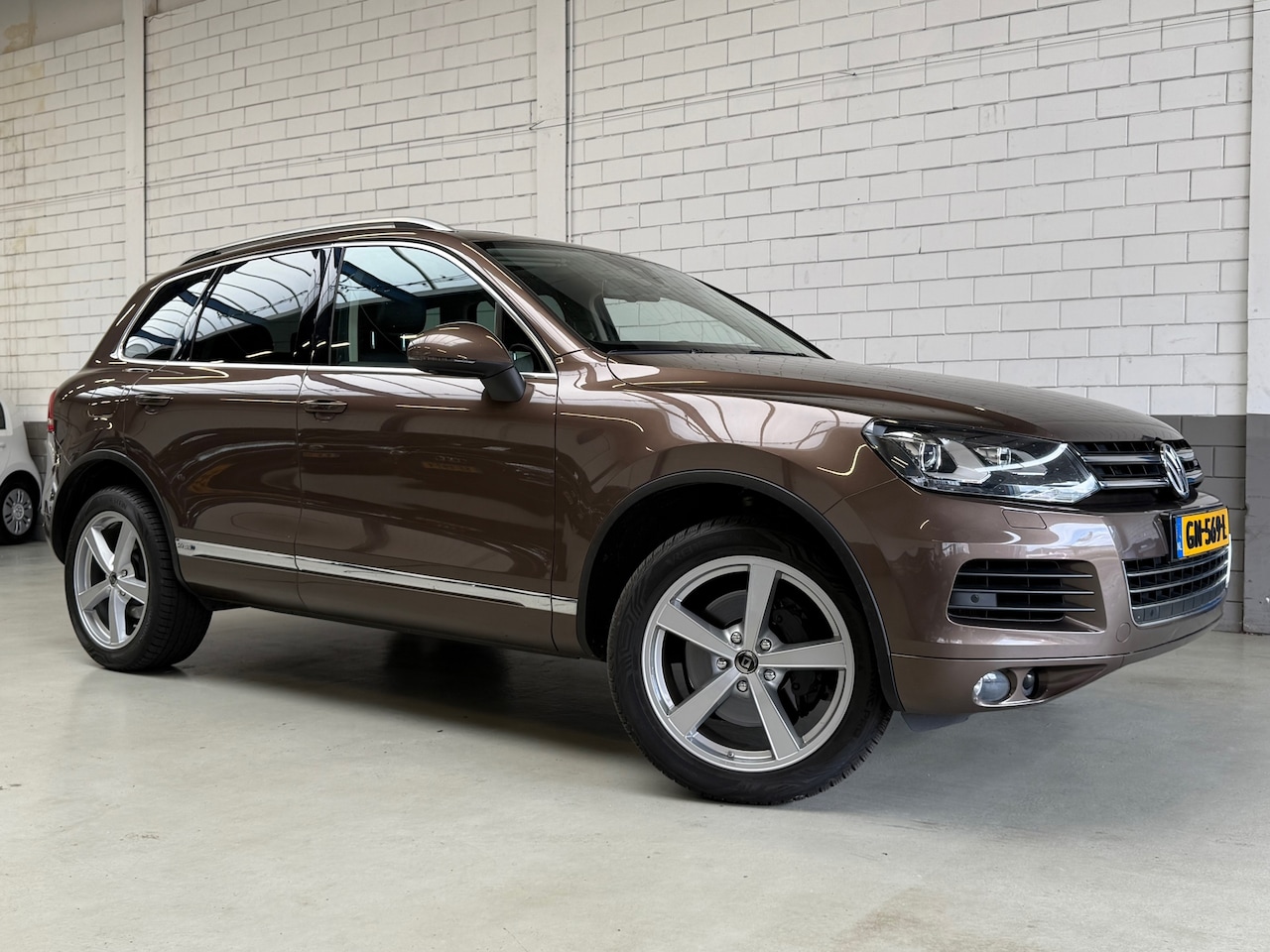 Volkswagen Touareg - 3.0 TSI Hybrid Highline 3.0 TSI Hybrid Highline - AutoWereld.nl