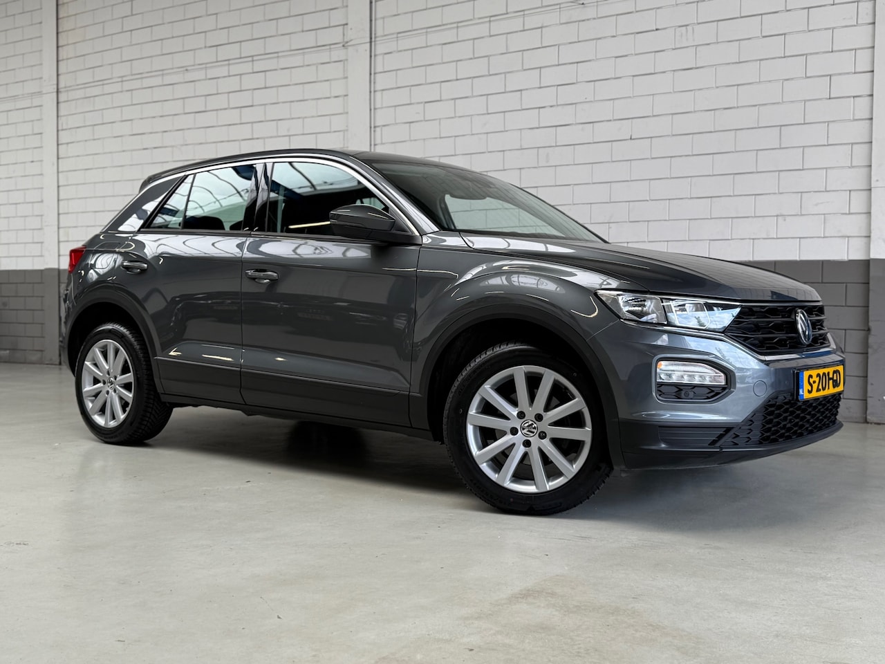 Volkswagen T-Roc - 1.0 TSI Trekhaak PDC - AutoWereld.nl