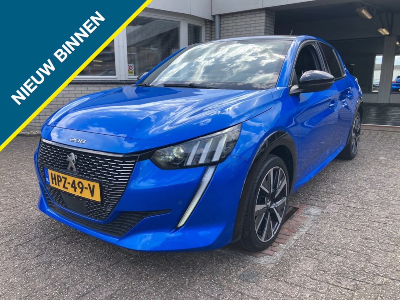 Peugeot 208 - 1.2 GT-Line 100pk/Navi/Camera - AutoWereld.nl