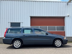 Volvo V70 - 2.4