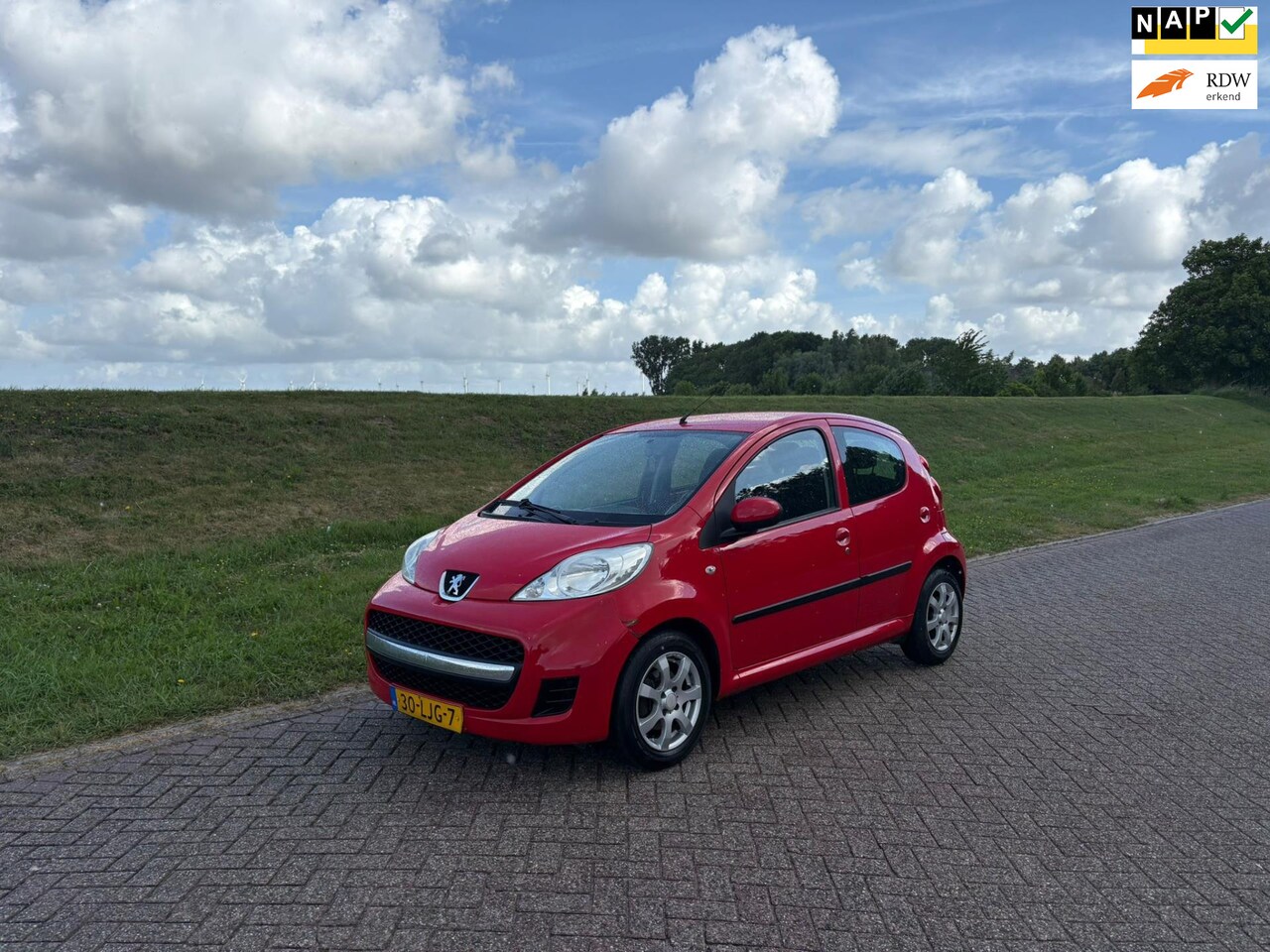 Peugeot 107 - 1.0i 12V XS 5-drs Airco LM Velgen Toerenteller El. Ramen NAP - AutoWereld.nl