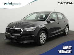 Skoda Fabia - Ambition 1.0 MPI 80 pk | LED koplampen | Parkeersensoren achter | Navigatie via Apple Carp