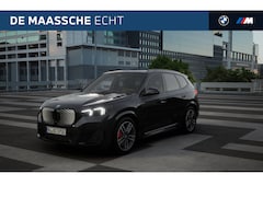 BMW iX1 - eDrive20 M Sport / Achteruitrijcamera / Sportstoelen / Adaptieve LED / M Adaptief onderste