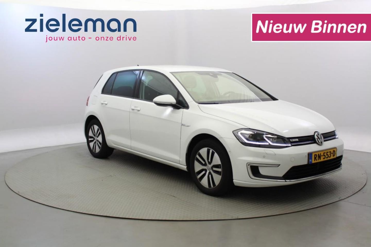 Volkswagen Golf - e-Golf E-DITION - Leer, Digital Cockpit, Stoelverw. SOH 94% - AutoWereld.nl