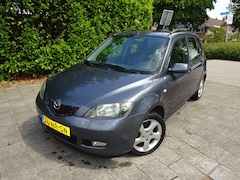 Mazda 2 - 2 MET NIEUW DIST RIEM, AIRCO & JAAR APK