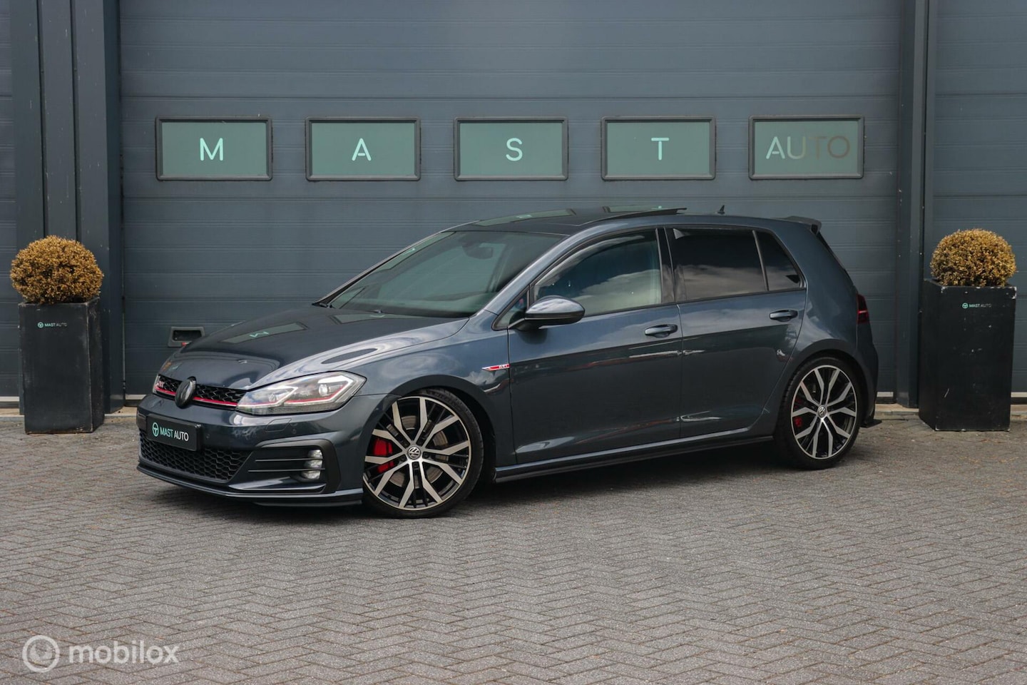 Volkswagen Golf - 2.0 TSI GTI Performance|NAP|Pano|Dynaudio|ACC|Virtual - AutoWereld.nl