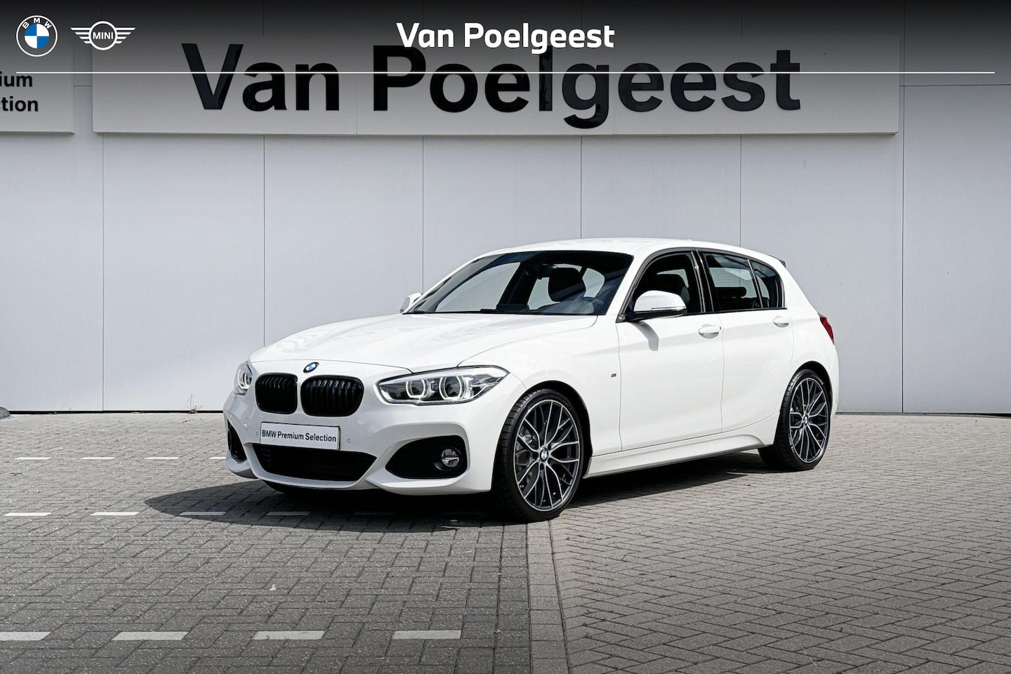 BMW 1-serie - 118i Edition M Sport Shadow High Executive 19 inch M Performance - AutoWereld.nl