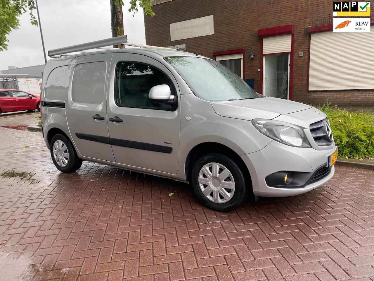 Mercedes-Benz Citan - 109 CDI BlueEFFICIENCY * 1e Eigenaar * Euro5 * 2016 * Airco * Cruise Control * Airbag * AP - AutoWereld.nl