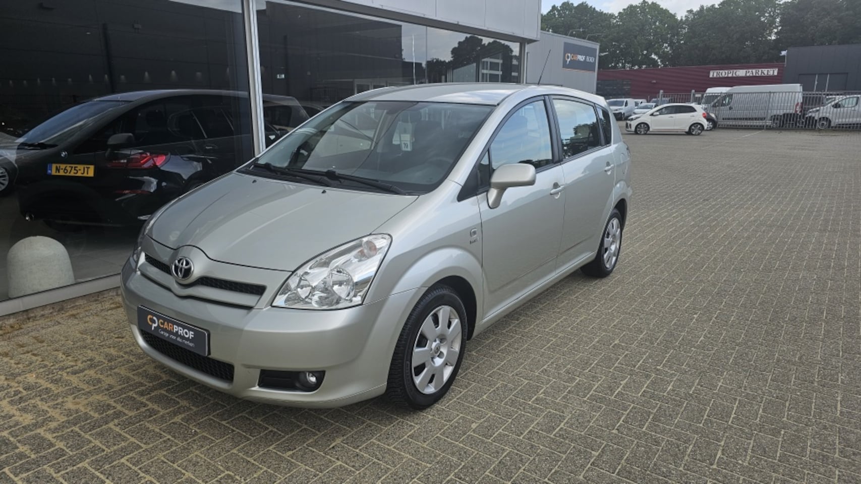 Toyota Corolla Verso - 1.8 VVT-i Sol NLauto - AutoWereld.nl